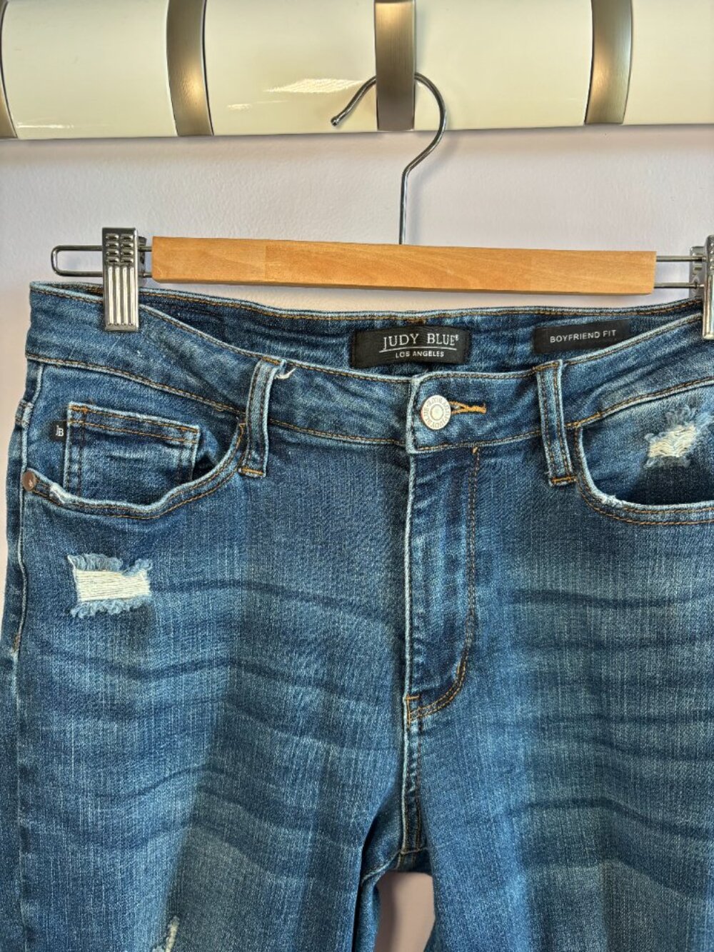 Judy Blue Boyfriend Fit Comfort Stretch Ripped Style Jeans Size 7/28 - Picture 2 of 5